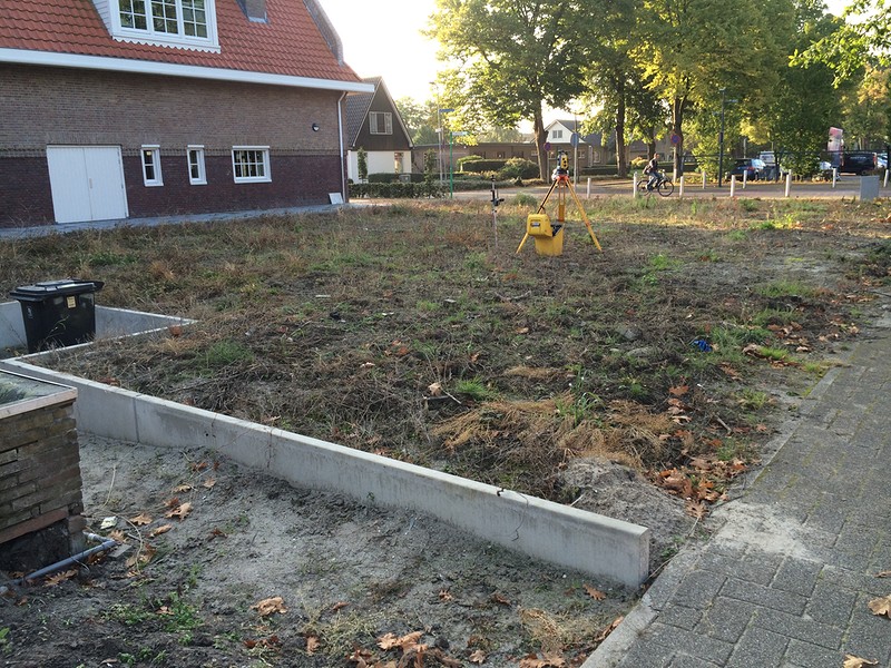 Start inrichting plein multifunctioneel centrum 
